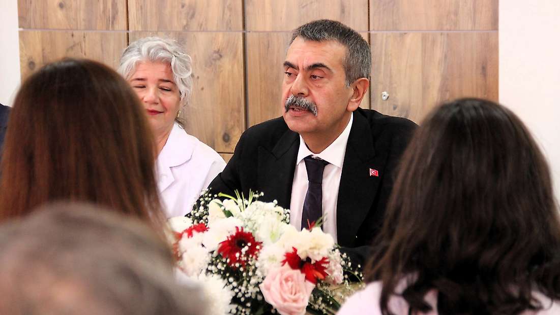 Bakan Tekin: Sınıflardaki öğrenci sayısı 20’li rakamlara düştü