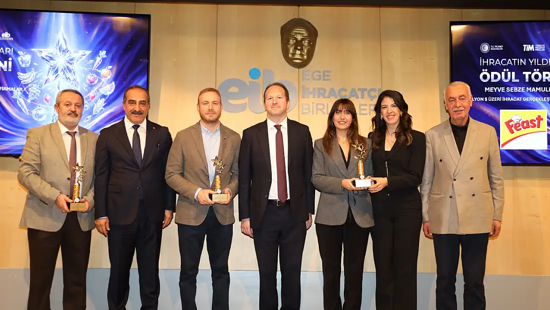 Ege yaş meyve sebze ihracatında 1,2 milyar dolarlık başarı: Sektörün yıldızları ödüllendirildi