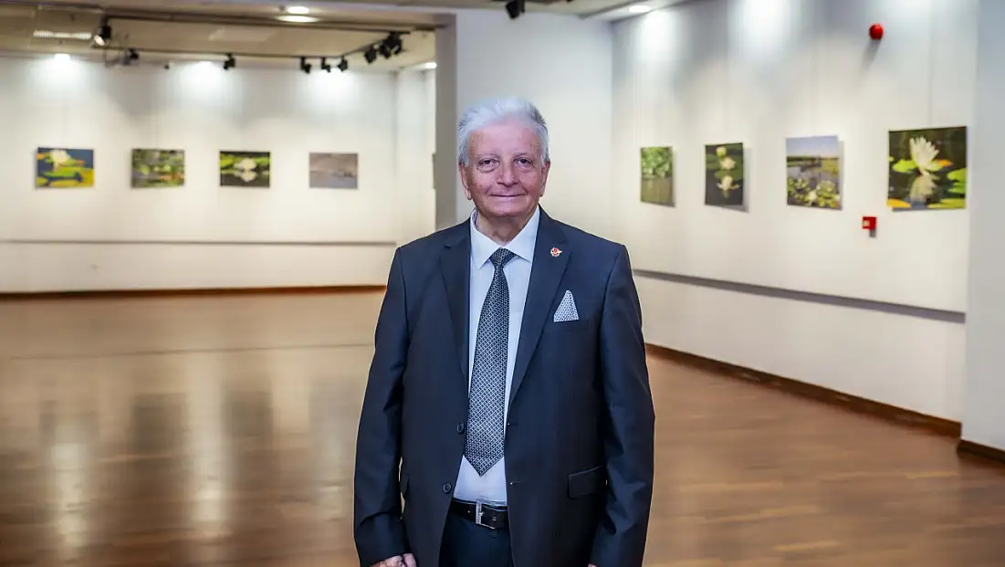 Esat Erçetingöz’ün 'Nilüfer Adası' sergisi sanatseverlerle buluştu