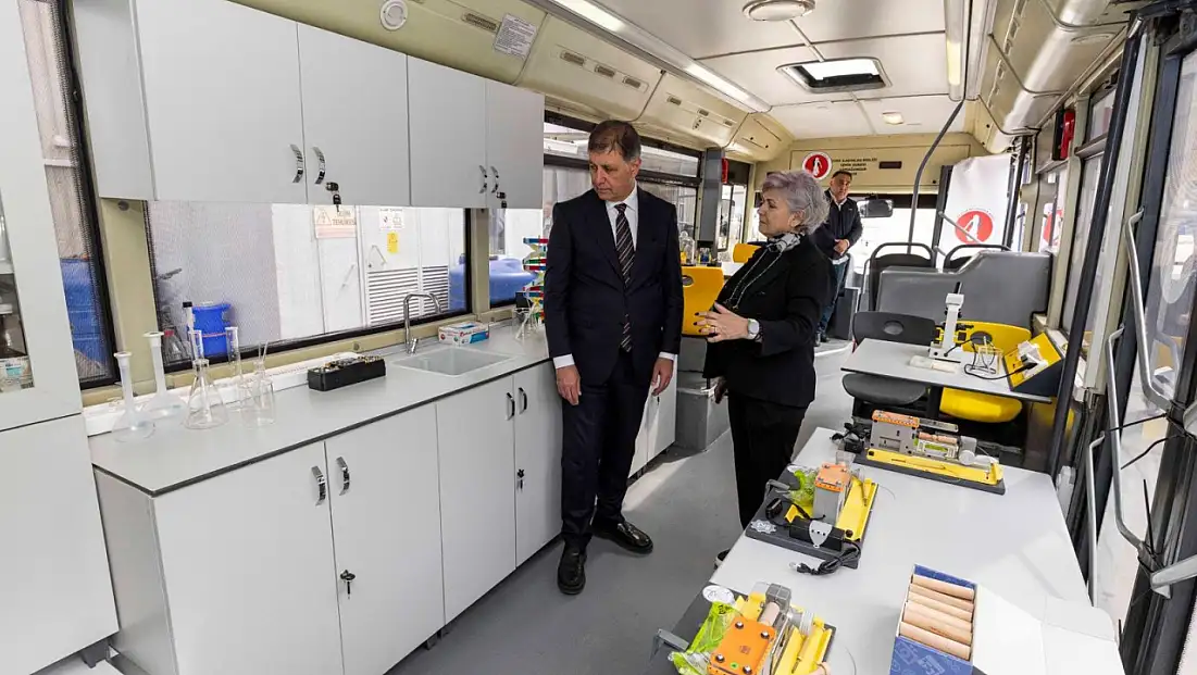 Gezici bilim otobüsü Adıyaman yolunda: Deprem bölgesindeki çocuklara bilim desteği