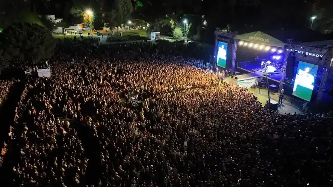 İzmir Fuarı’nda sahne alacak dev isimler açıklandı!