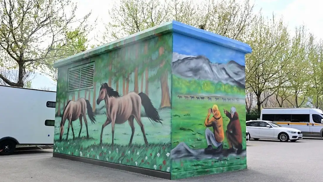 Manisa’da sokaklar sanatla buluştu: Mesir festivali öncesi kent yeniden şekilleniyor