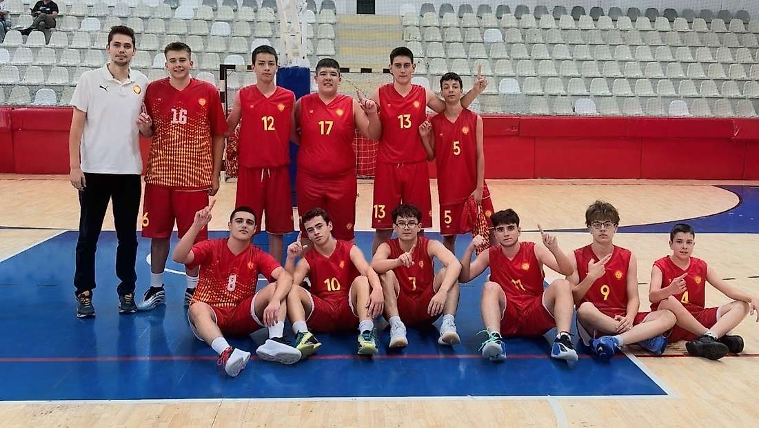 Tire Belediyespor U-16 Basketbol Takımı’ndan tarihi galibiyet: 111-24
