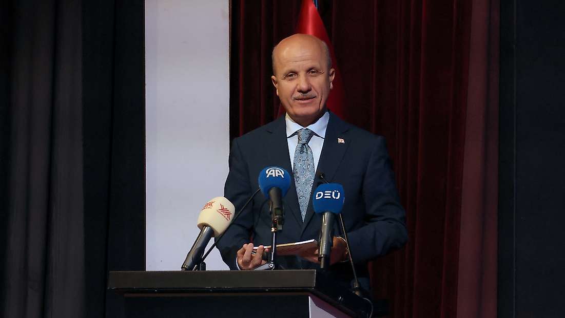 YÖK Başkanı Özvar’dan İzmir’de “Terörsüz Türkiye” ve yapay zeka mesajı