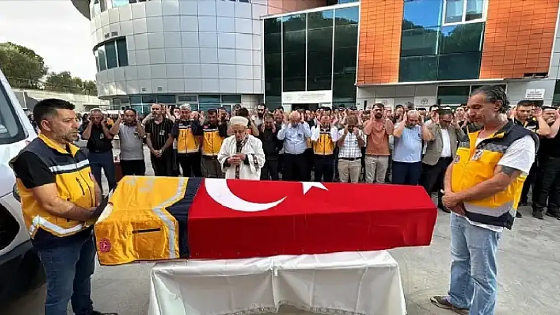 Ambulans şoförünün cenazesi memleketine uğurlandı