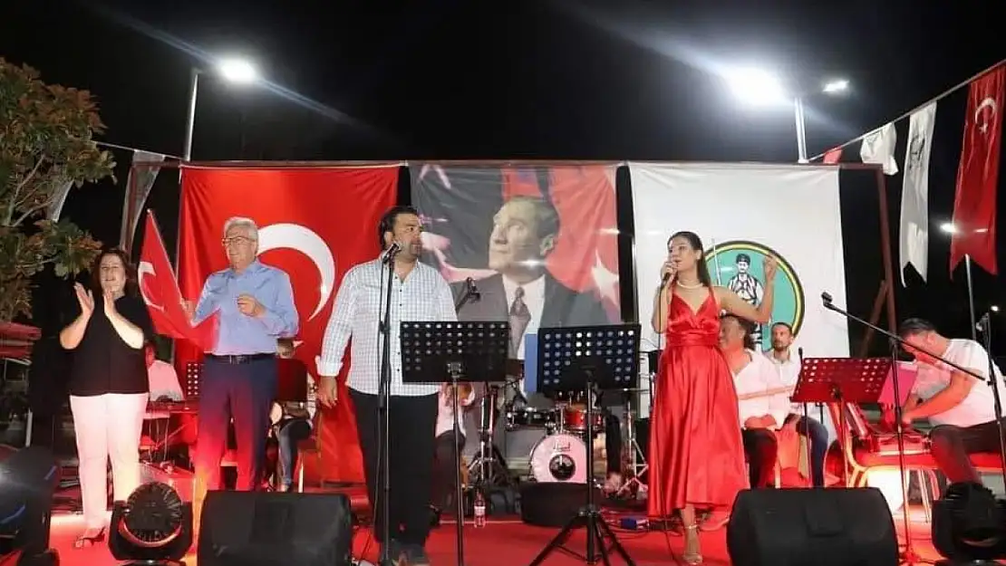 Başarılı sanatçı Selda Kesgi, Türk Halk Müziğine İzmir'den yön veriyor