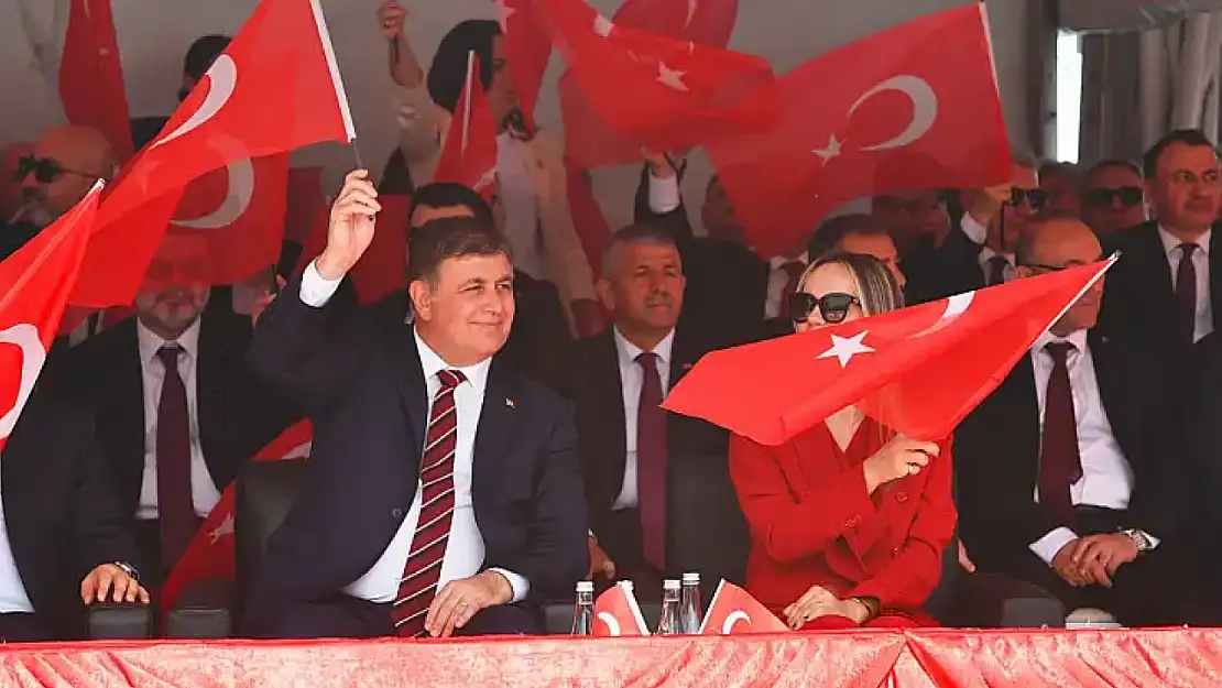 Başkan Tugay'dan İzmirlilere 9 Eylül sözü