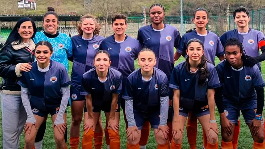 Ege'nin Tek Kadın Futbol Süper Lig Temsilcisi HİTABSPOR, ligden çekiliyor