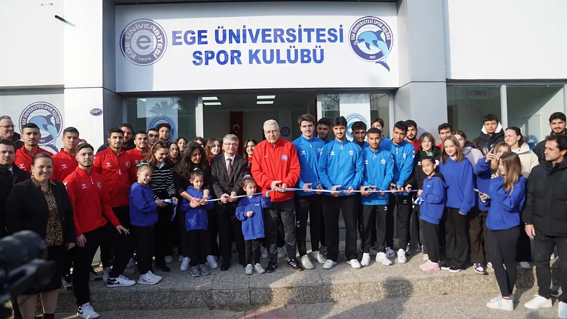 Ege Üniversitesi Sualtı Ragbisi'nde tarih yazdı: Dörtte dört şampiyonluk!