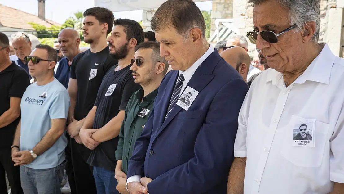Foça'nın Eski Belediye Başkanı Nihat Dirim'in oğlu Kerem Dirim son yolculuğuna uğurlandı
