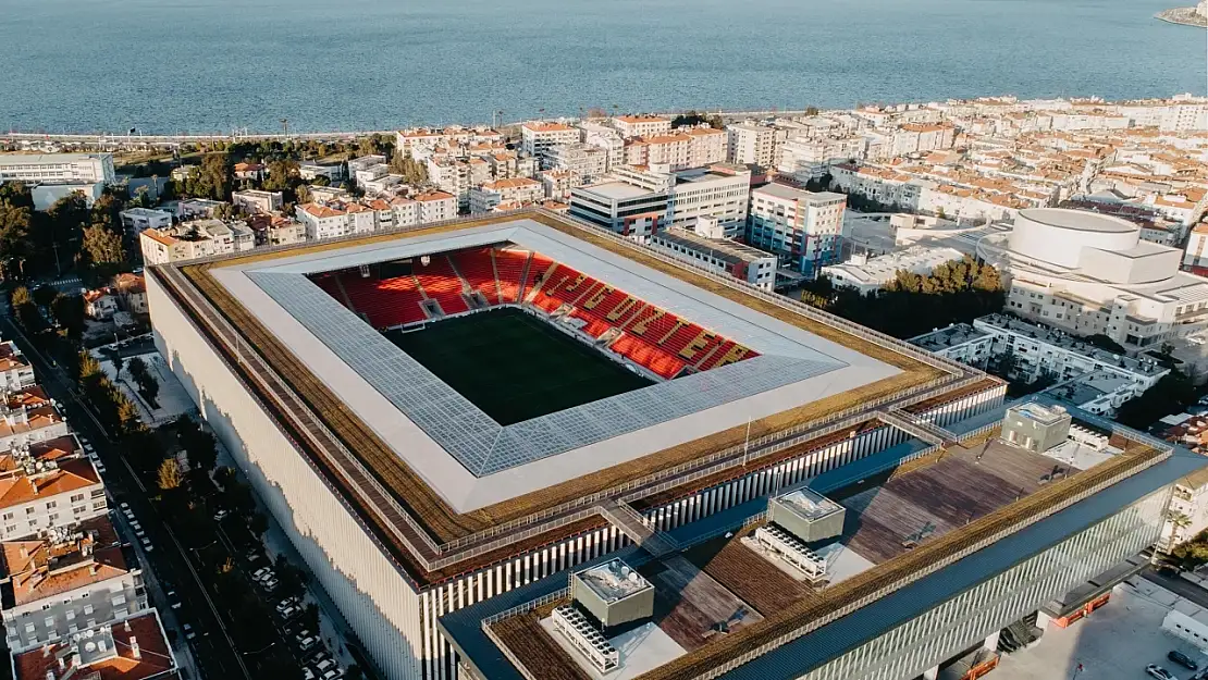 Göztepe'de Gürsel Aksel Stadı büyüyor