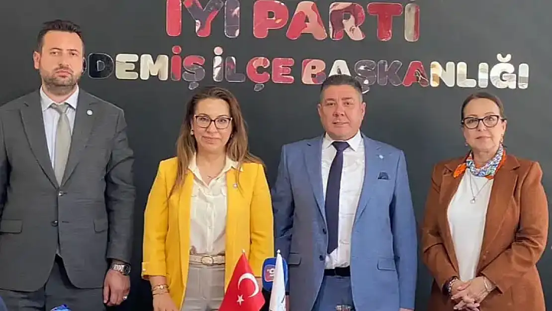 İYİ Parti İzmir İl Başkanı Ülkü Doğan Ödemiş'te
