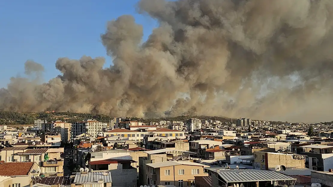 İzmir'de gün ağardı, yangına hava müdahalesi yeniden başladı