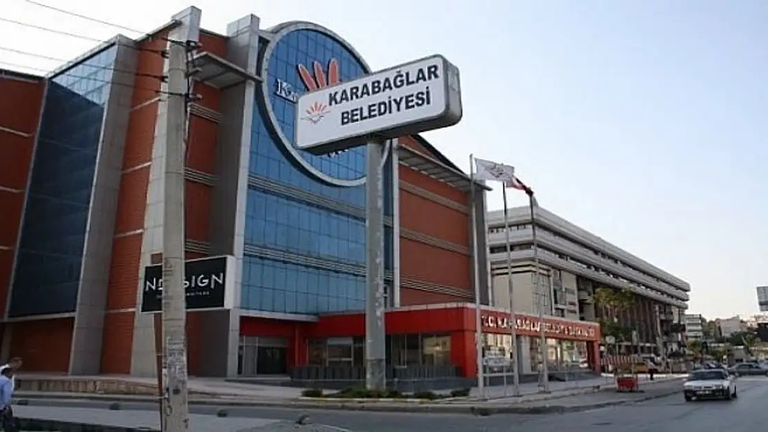 Karabağlar Belediyesi'nden katı atık bedeli hakkında kamuoyu açıklaması