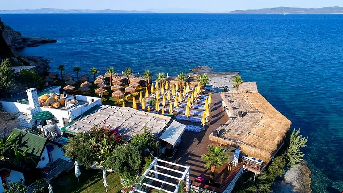 Karaburun Mordoğan'da tatil cenneti 'Ayı Balığı Beach Club'