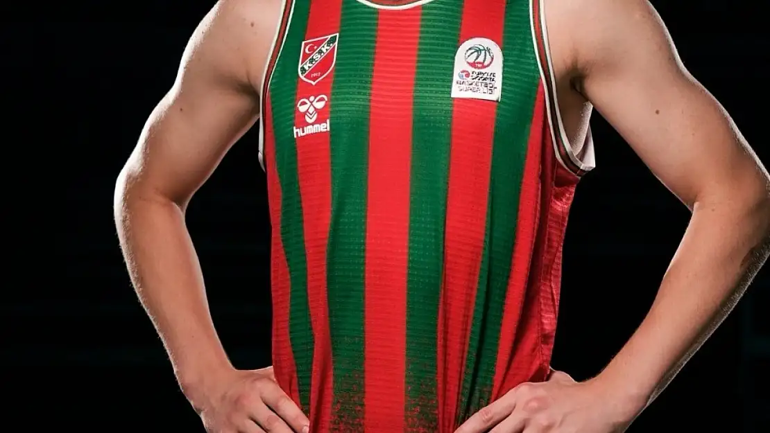 Karşıyaka Spor Kulübü, yeni sezon formalarını tanıttı
