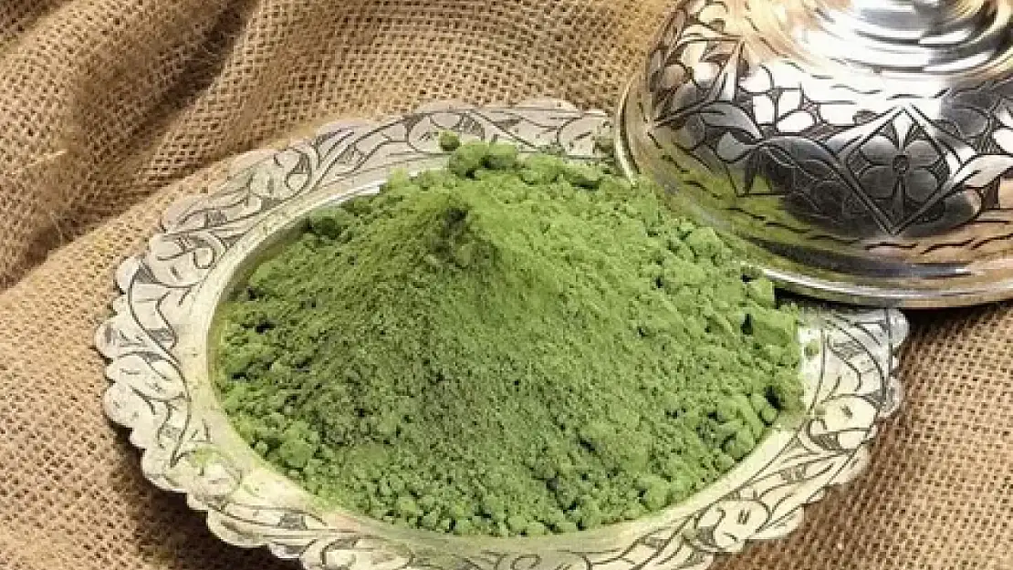 Kına sadece saça değil, ruh haline de iyi geliyor!