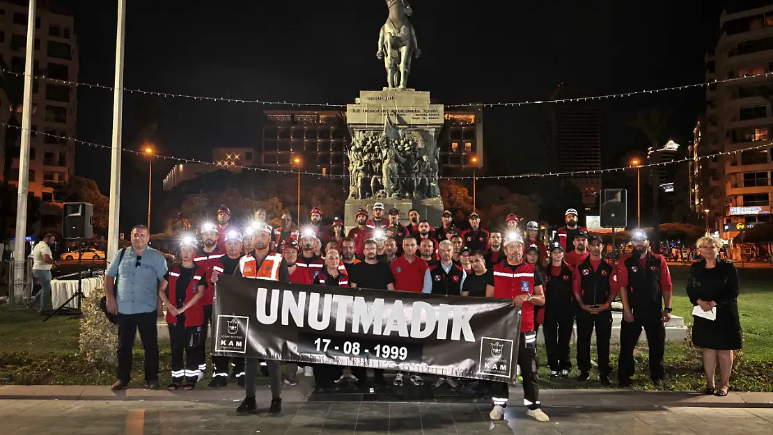 Konak'ta 17 Ağustos'un anısına sessiz yürüyüş