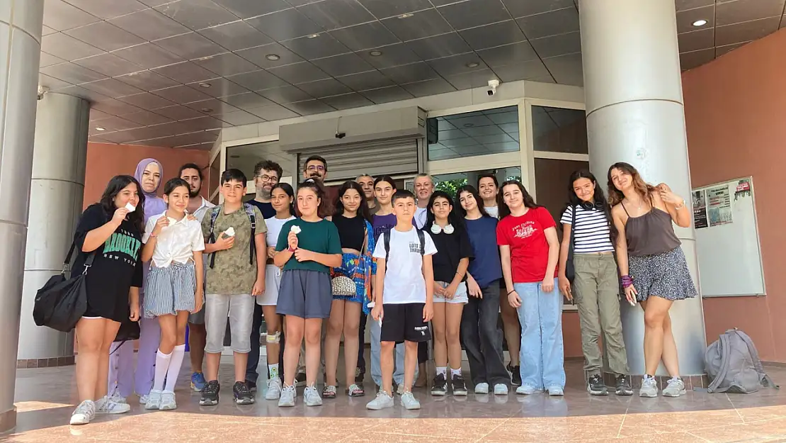 Minik kâşifler Bornova'da bilimin izinde