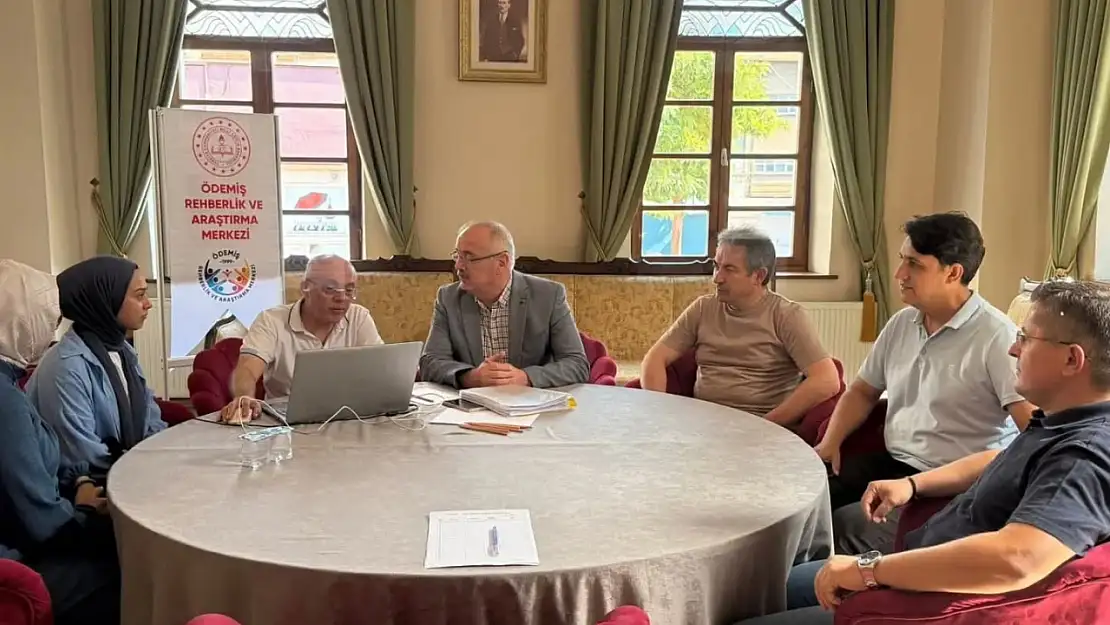 Ödemiş'te YKS tercih danışmanlığı hizmeti başladı