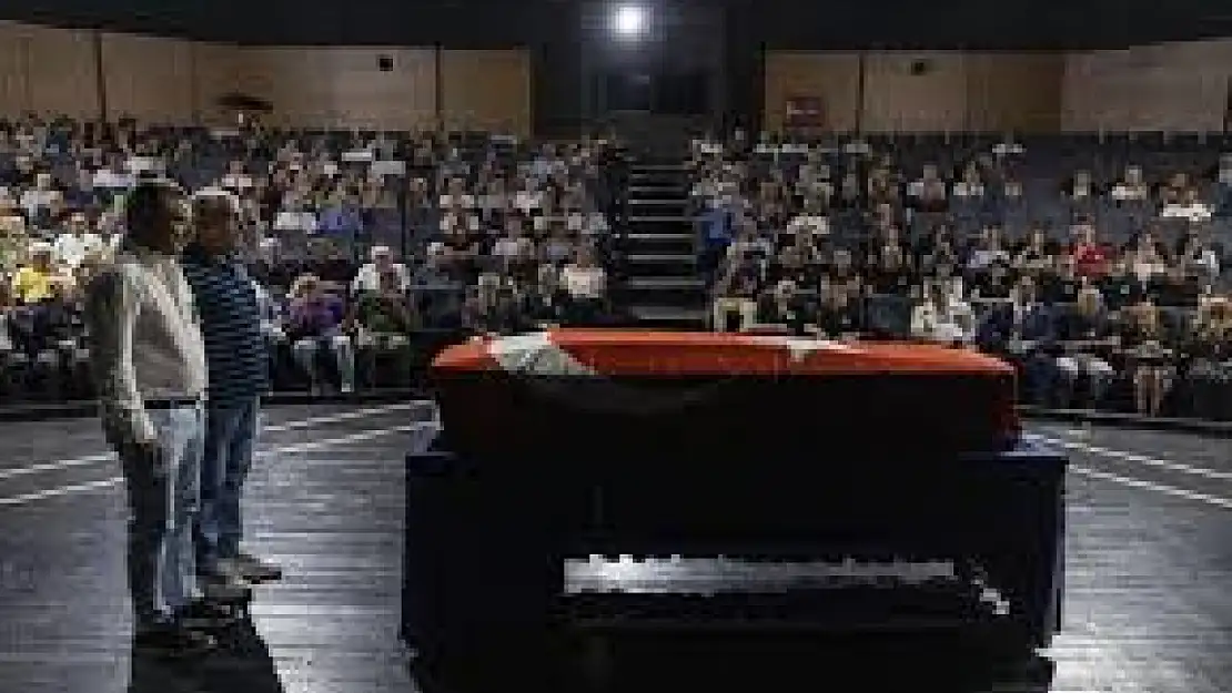 Prof. Dr. Emin Alıcı son yolculuğuna uğurlandı