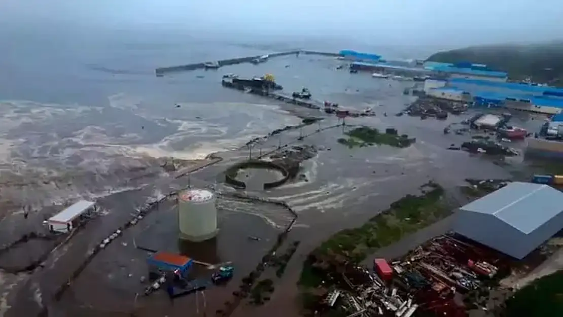 Rusya'da 8.8 Büyüklüğünde Deprem!
