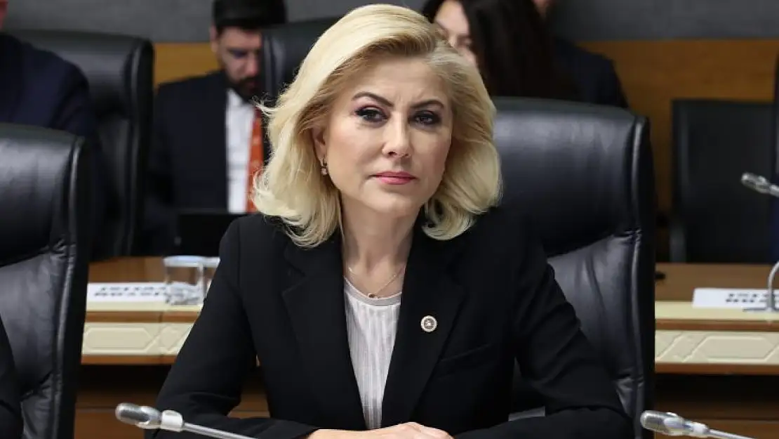 Şebnem Bursalı'dan Grok'a sert tepki