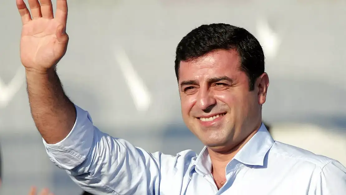 Selahattin Demirtaş 'Barışla birlikte Türkiye'de yeni bir sayfa açılacaktır'