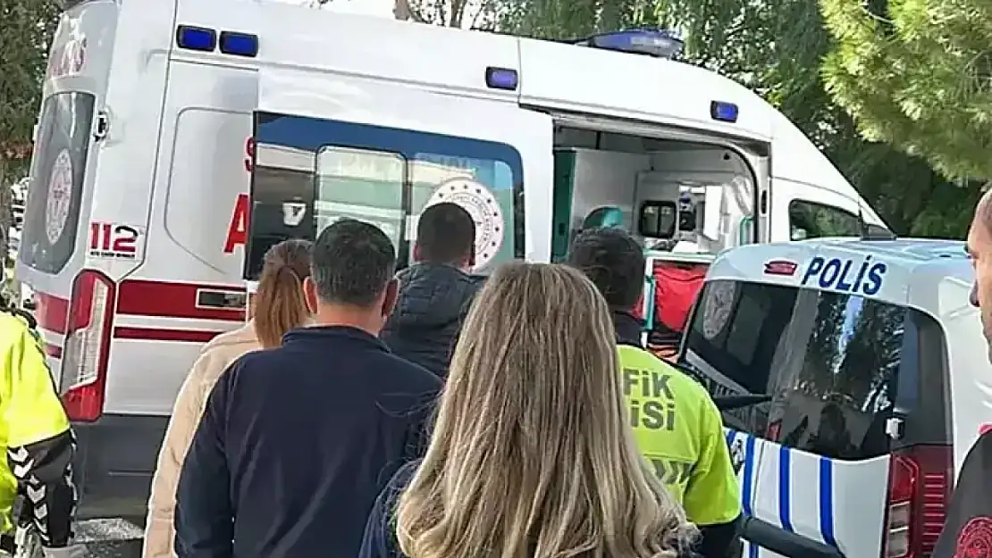 Tire'de liseli kızlar arasında bıçaklı kavga!