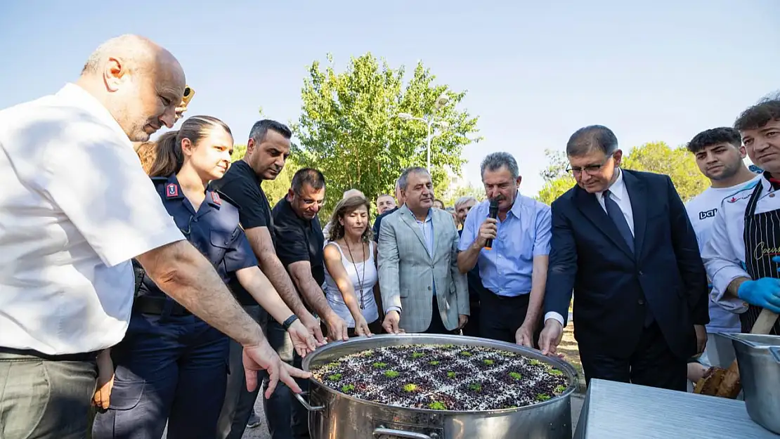 Başkan Tugay 'İzmir Mücadeleyi Bırakmaz'