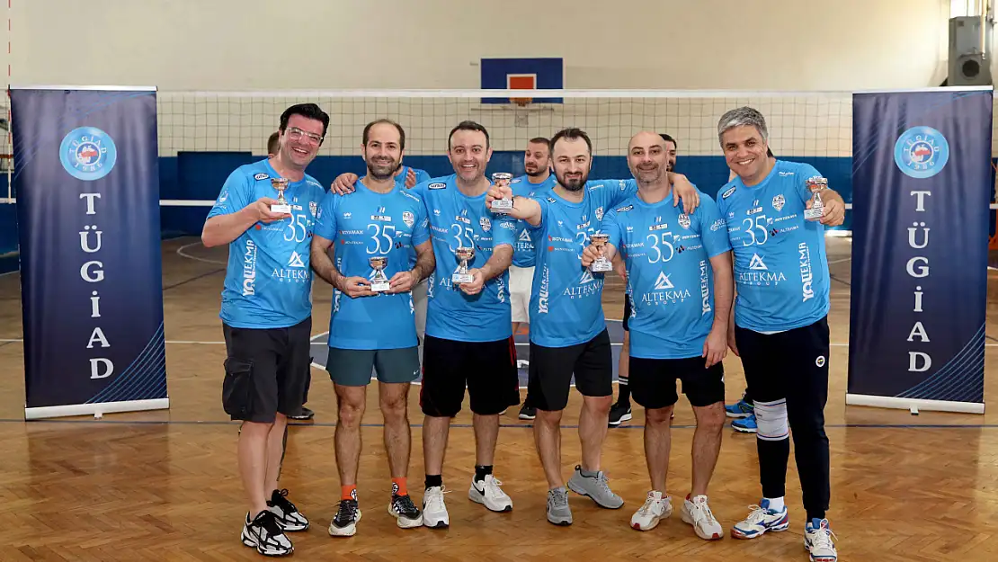 TÜGİAD Ege Şubesi baharı voleybol ile karşıladı