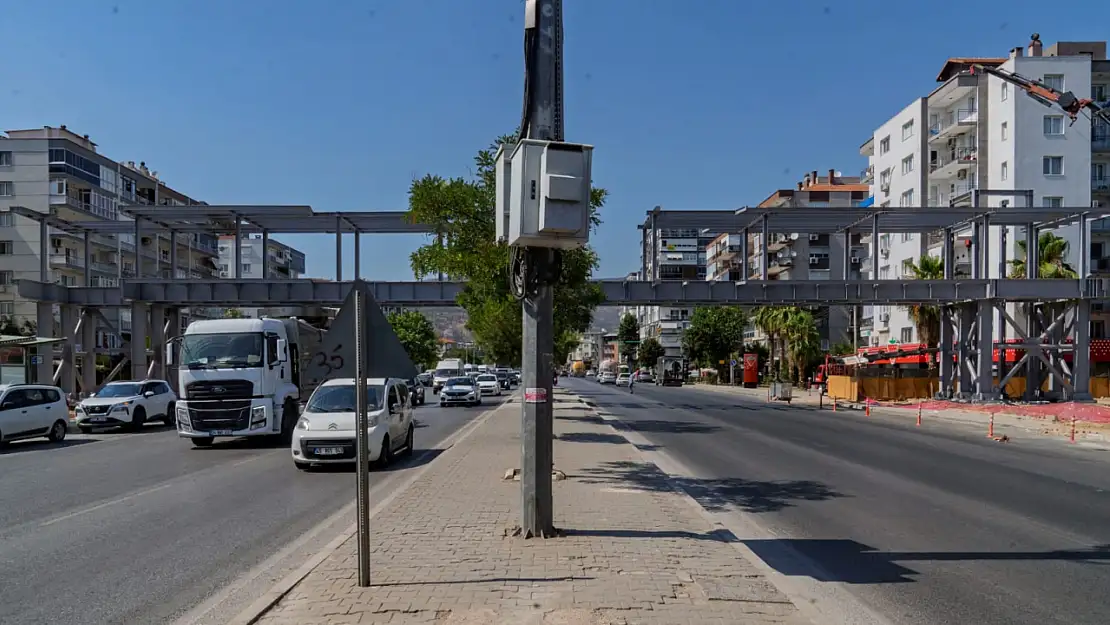 Yeni Girne Caddesi'nde Yaya Güvenliği Artıyor