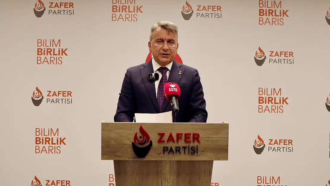 Zafer Partisi'nden sert yaz değerlendirmesi: 'Ne tatil yapabildik, ne meyve yiyebildik'