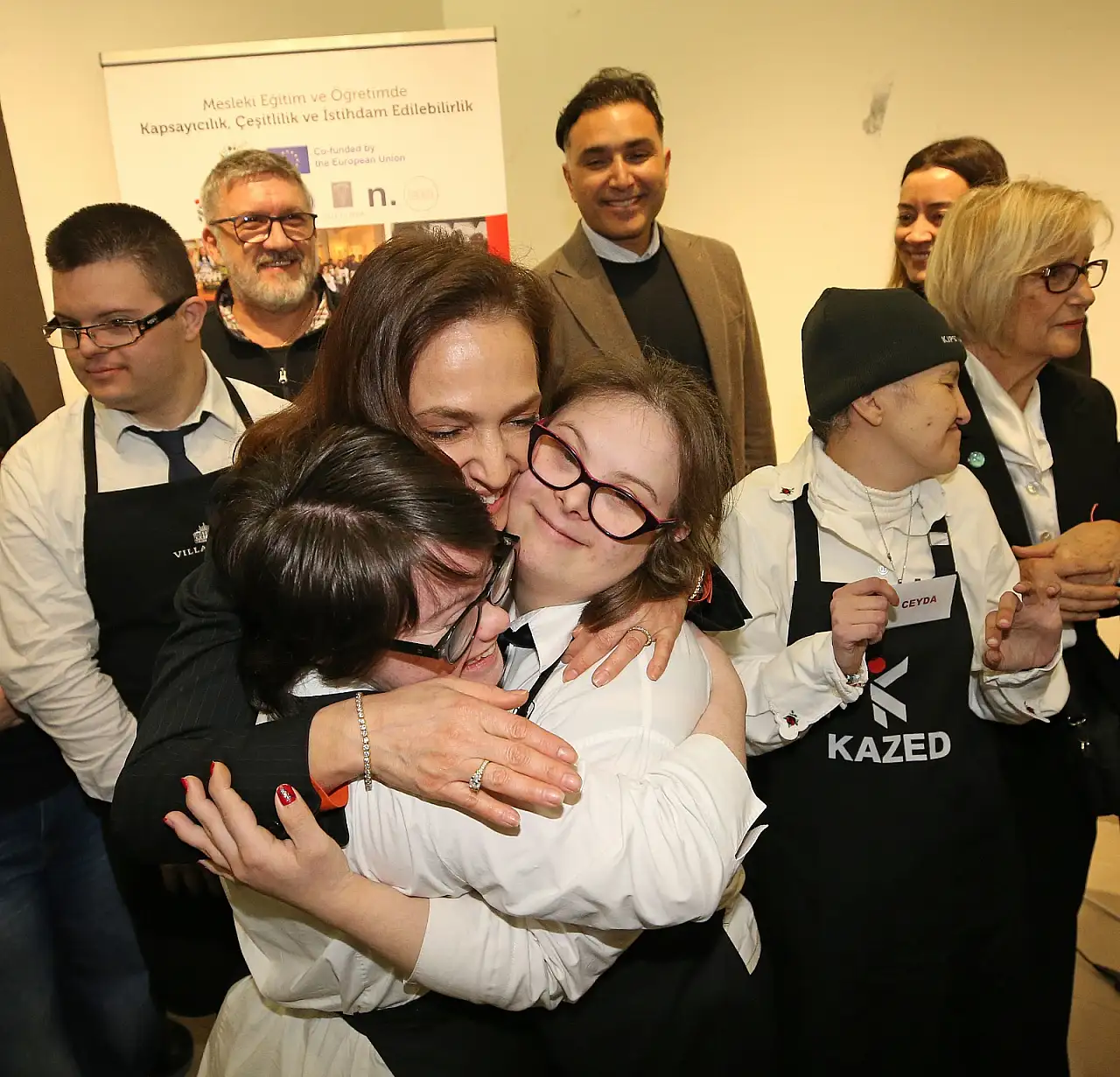 Karşıyaka'da özel gençlerden lezzet dolu final