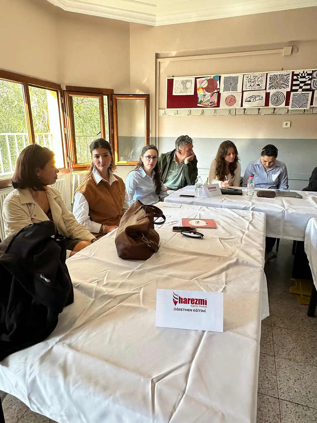 İzmir'de Harezmi Eğitim Modeli öğretmen eğitimleri başladı