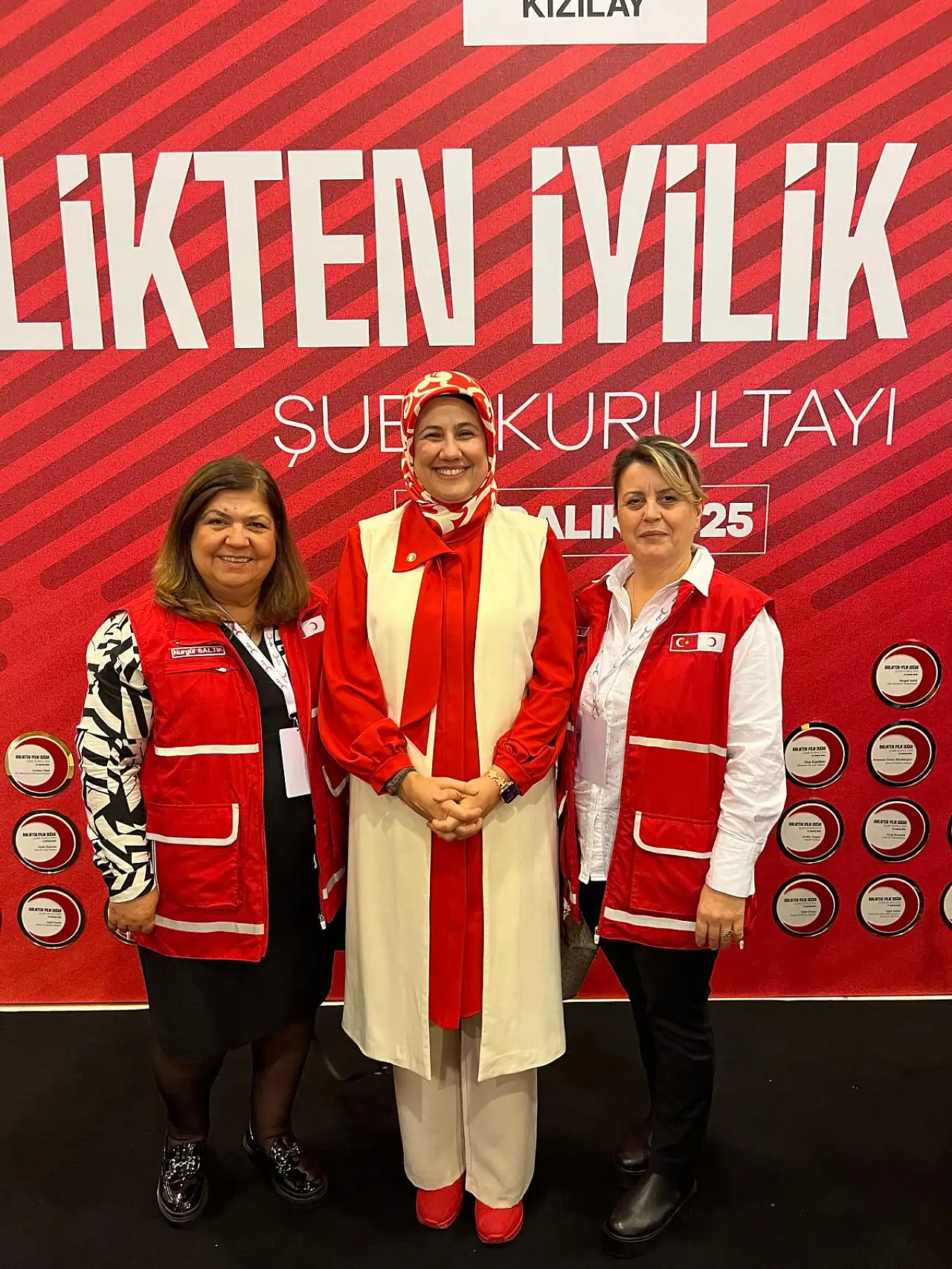 2025 Türk Kızılay şube kurultayında Urla'dan büyük başarı