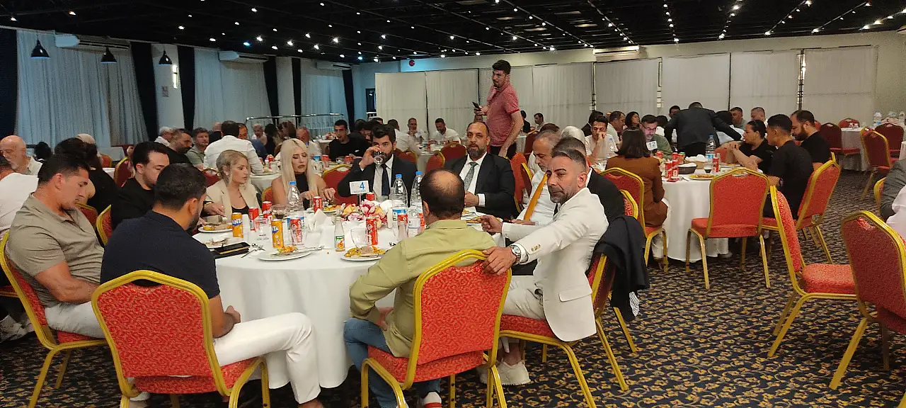 Şampiyonlar aynı gecede buluştu, İzmir sporun kalbi oldu