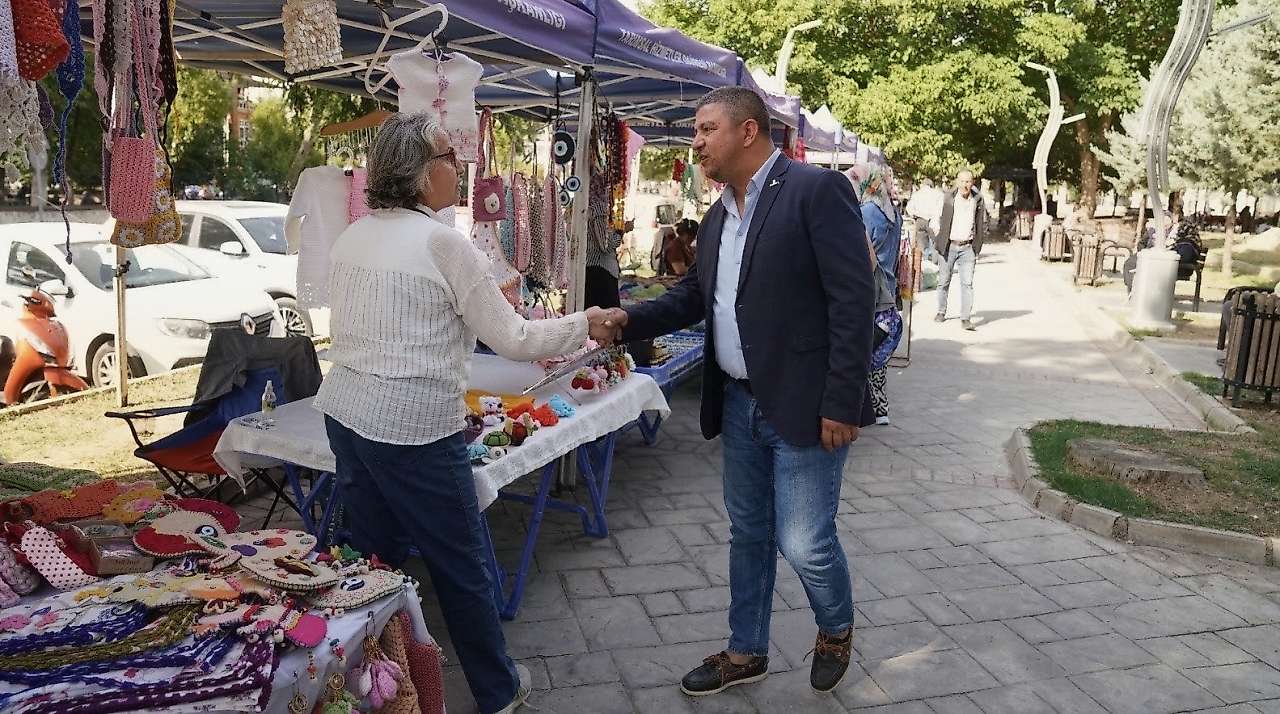 Tire'de Kadın Çiftçiler Günü Şenliği'ne yoğun ilgi