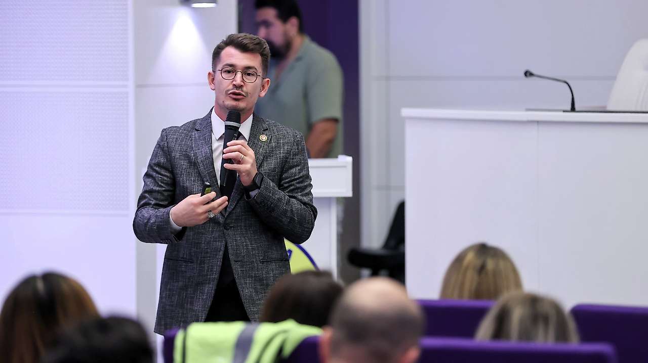 Buca Belediyesi iklim panelinden uyarı! Gıda krizi ve göçler kapımızda