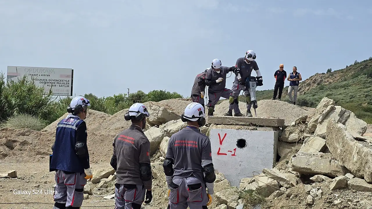 SAK, Kentsel arama kurtarma alanında akredite edilen sayılı belediye ekiplerinden biri oldu