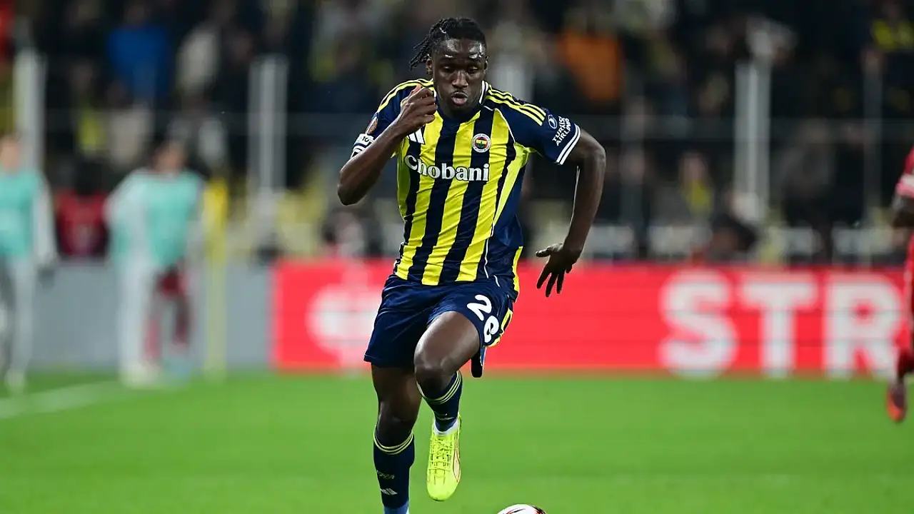 Fenerbahçe'nin genç yıldızına İngiltere'den talip! İlk teklif belli oldu