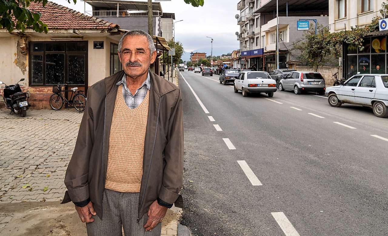 İzmir'in en uzak yolu yenilendi