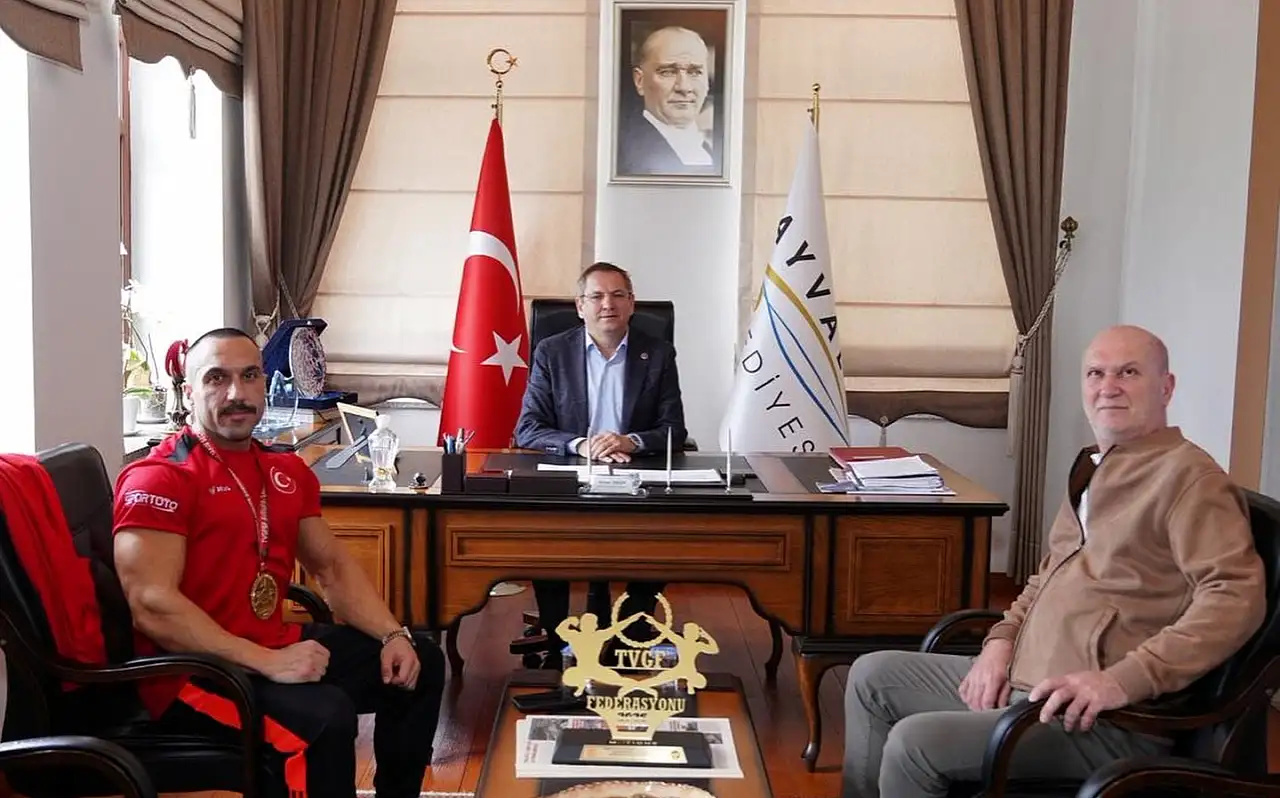 Ayvalık'tan Avrupa'ya: Şampiyon Fatih Sevinmiş Milli takımda