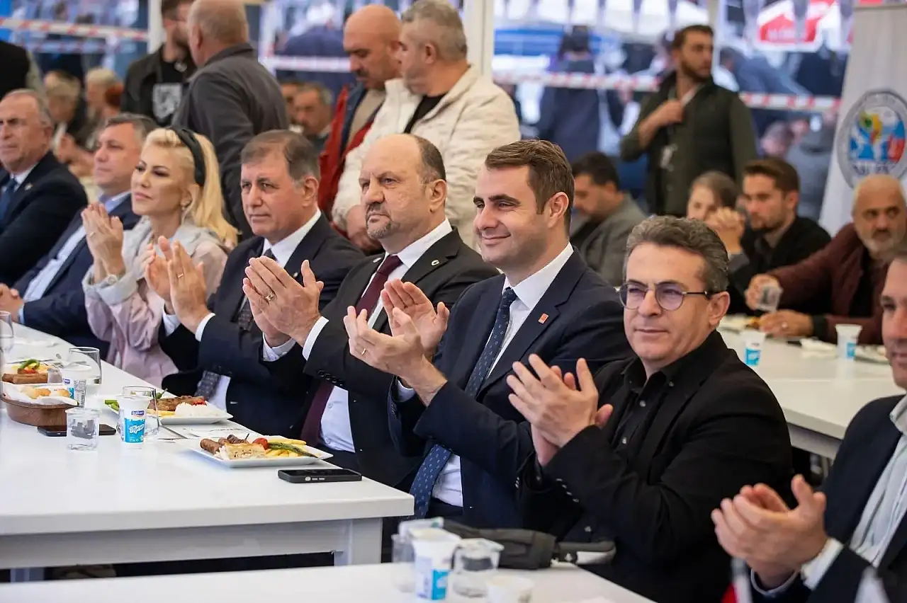 Başkan Tugay 12. Balkan şenliğinin açılışını yaptı