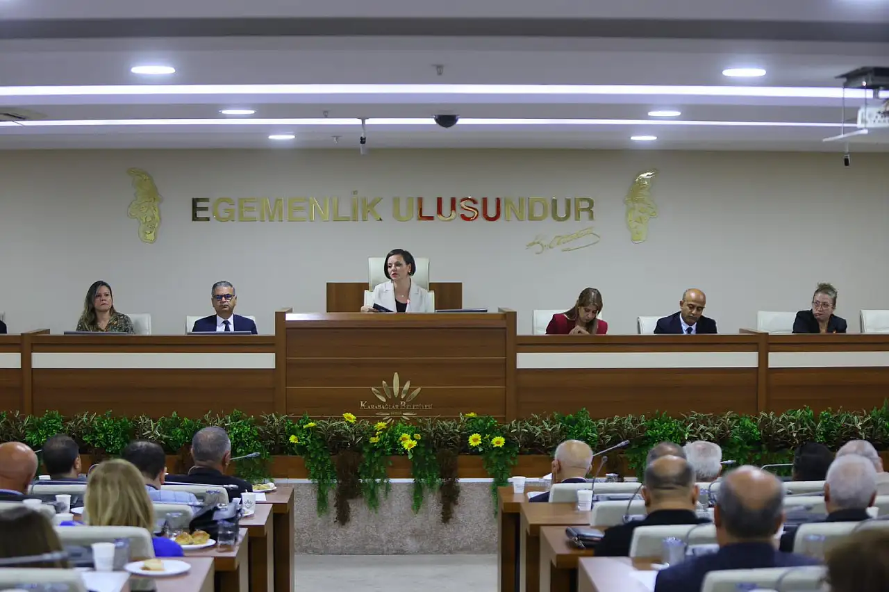 Karabağlar belediye başkanı Helil Kınay Muhtarlarla Buluştu