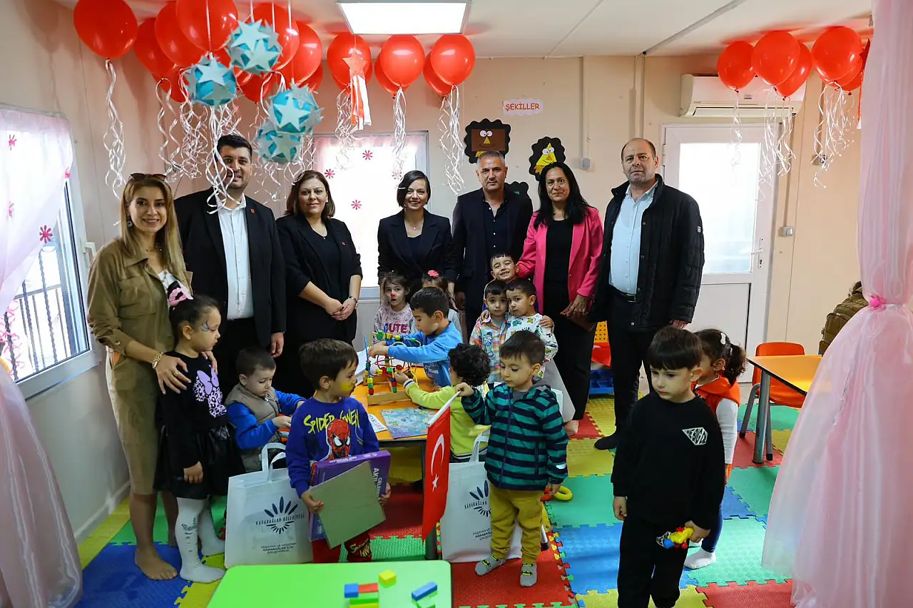 Karabağlar'da 3. Ücretsiz oyun akademisi Esendere ahallesinde hizmete açıldı