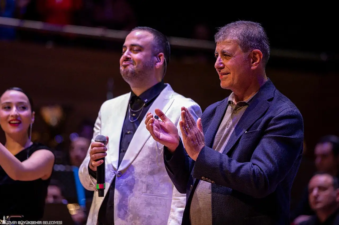 Başkan Tugay: 'İzmir Büyükşehir Belediyesi Konservatuvarını Açacağız'