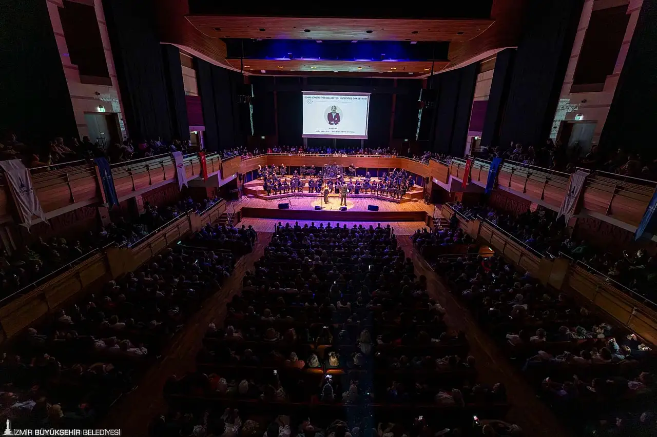 Başkan Tugay: 'İzmir Büyükşehir Belediyesi Konservatuvarını Açacağız'