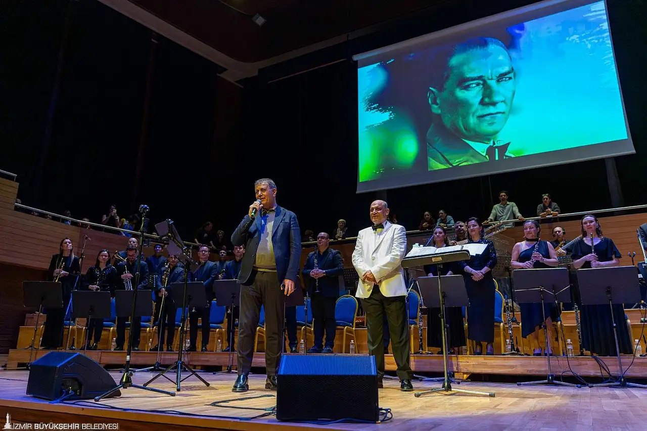 Başkan Tugay: 'İzmir Büyükşehir Belediyesi Konservatuvarını Açacağız'