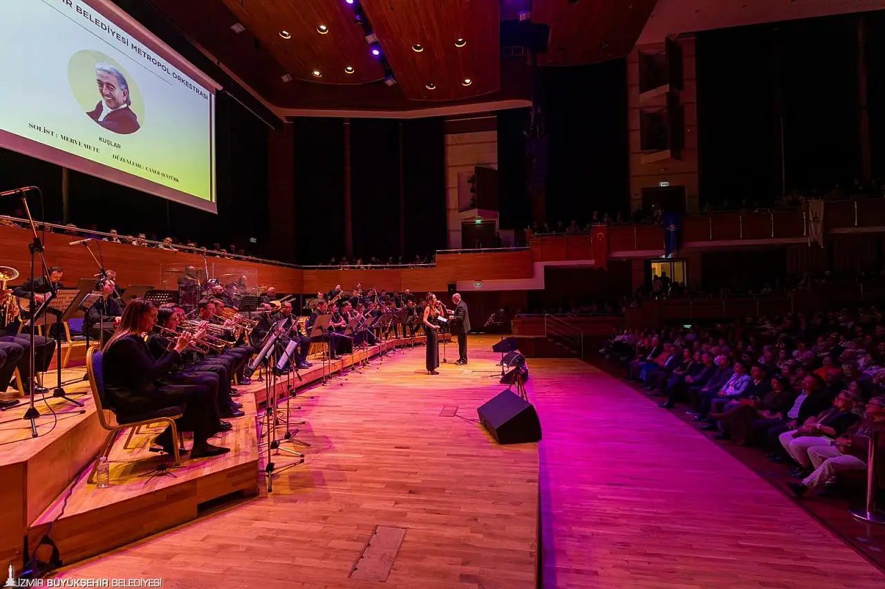 Başkan Tugay: 'İzmir Büyükşehir Belediyesi Konservatuvarını Açacağız'